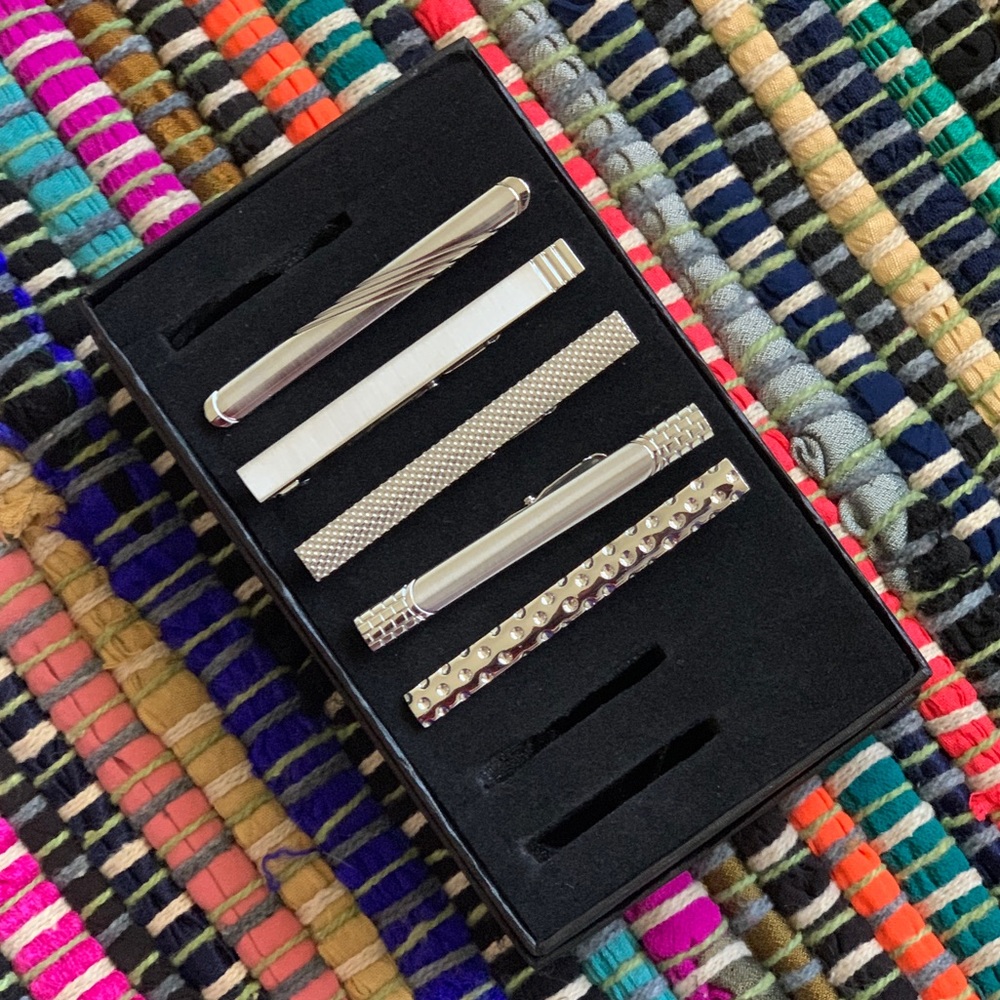 Men Silver Tie Bar